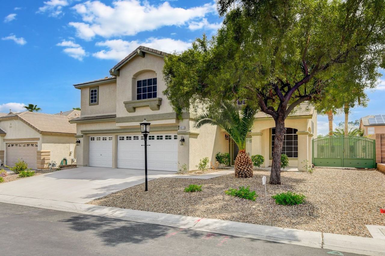 8913 Arabian Filly Ave - Photo 2 of 50