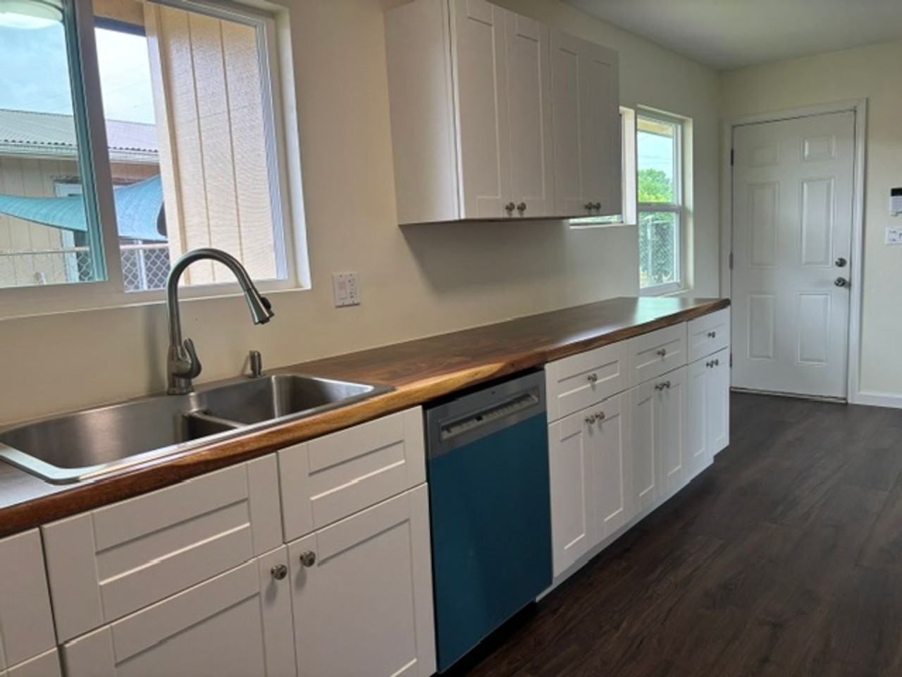 1413 Kilaha St - Photo 3 of 27