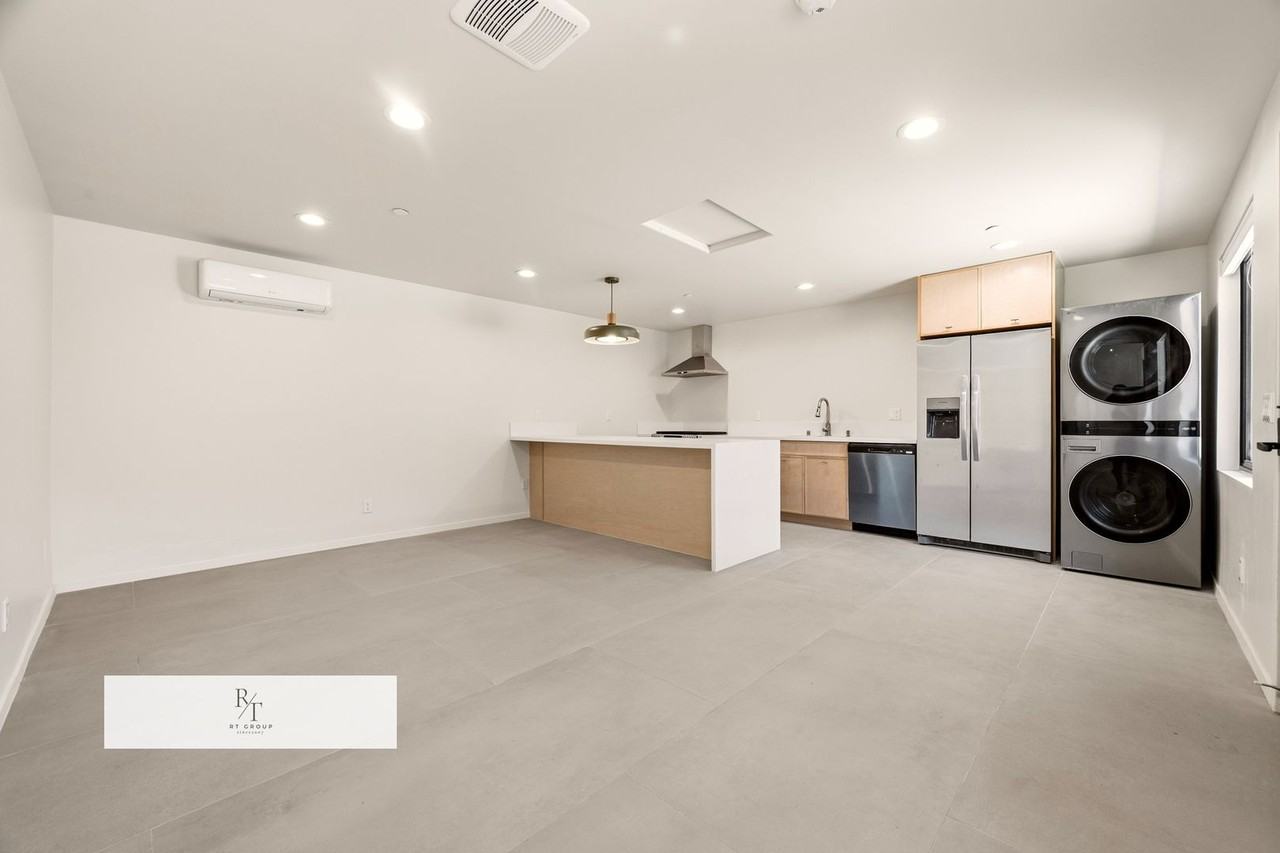414 Stedman Pl #1 - Photo 4 of 12