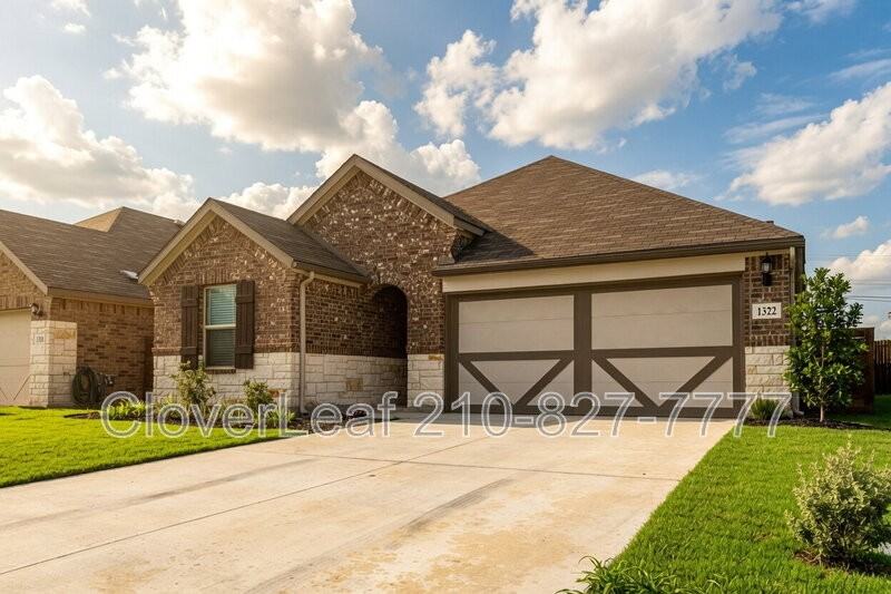 1322 Cool River Ct - Photo 2 of 32