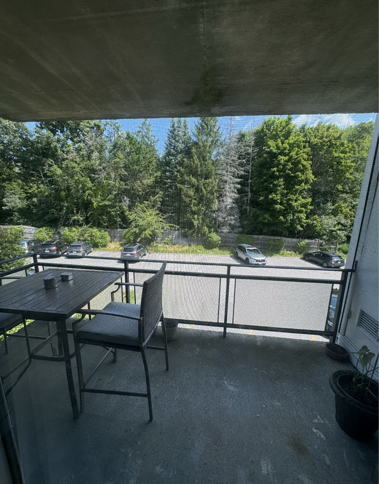44 Broadlawn Park #12A - Photo 7 of 7