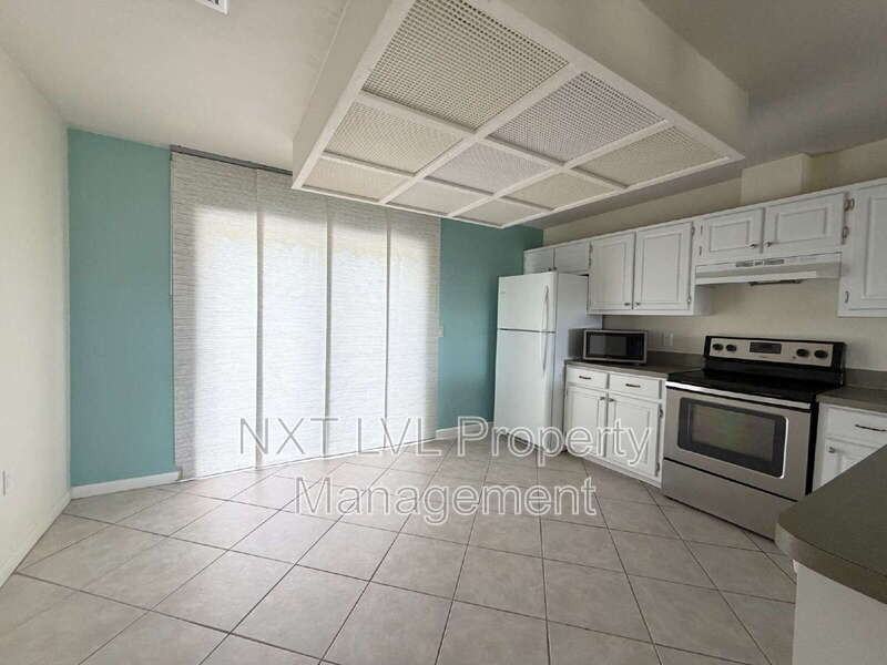 1005 Ne 8th Ter - Photo 4 of 12