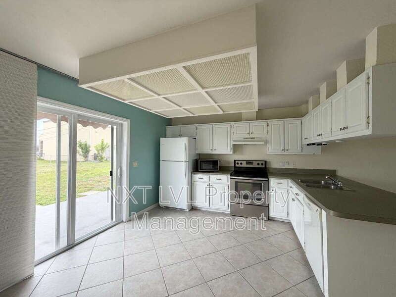 1005 Ne 8th Ter - Photo 5 of 12