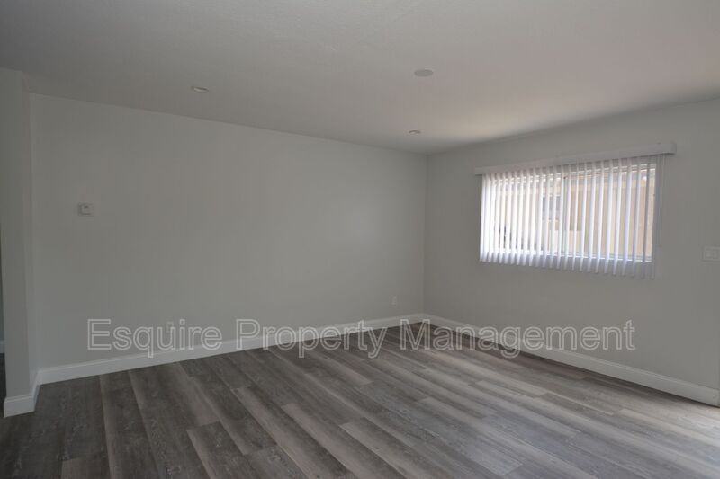 128 E B St #2 - Photo 3 of 16