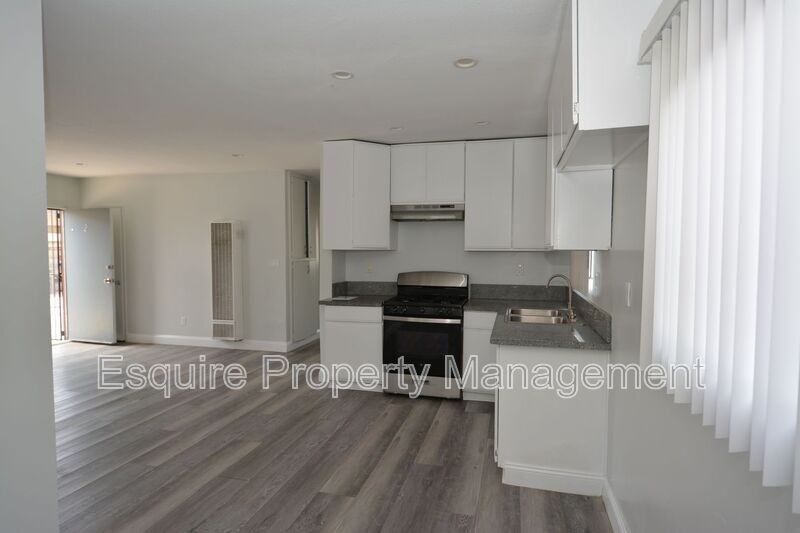 128 E B St #2 - Photo 5 of 16