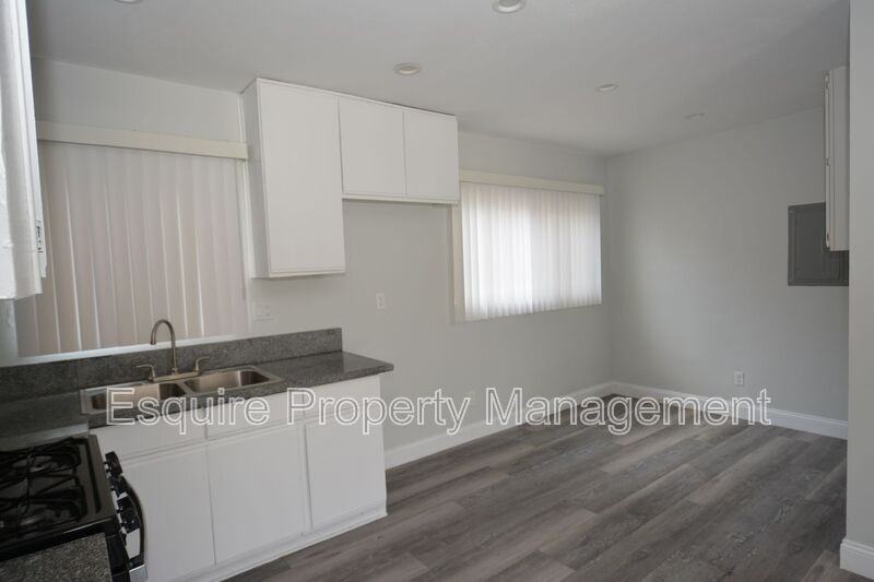 128 E B St #2 - Photo 7 of 16