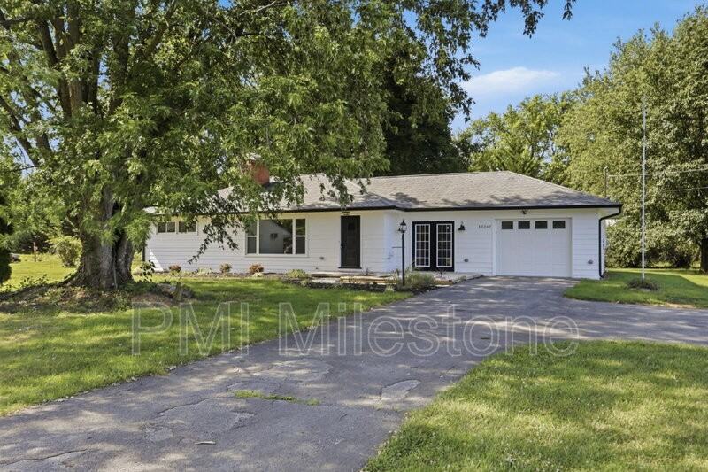 13242 Greensburg Rd - Photo 2 of 25