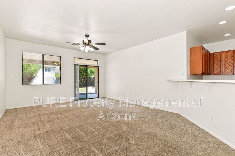 1136 E Nickleback St - Photo 2 of 20
