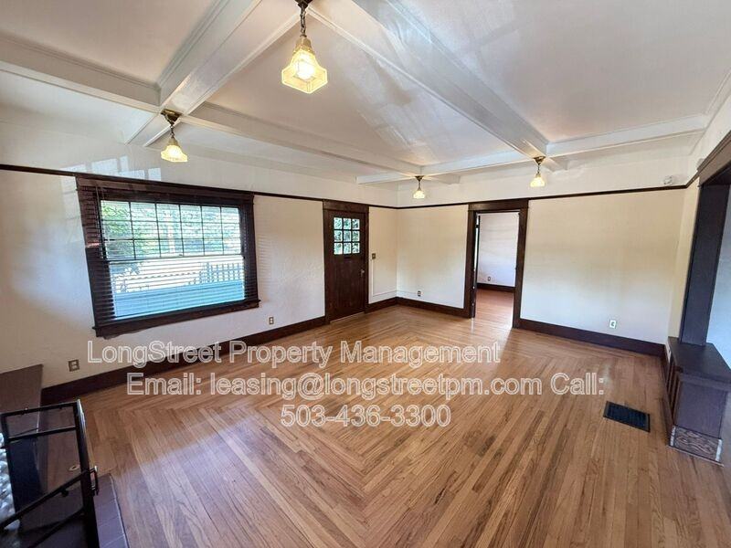 2320 State St - Photo 5 of 31