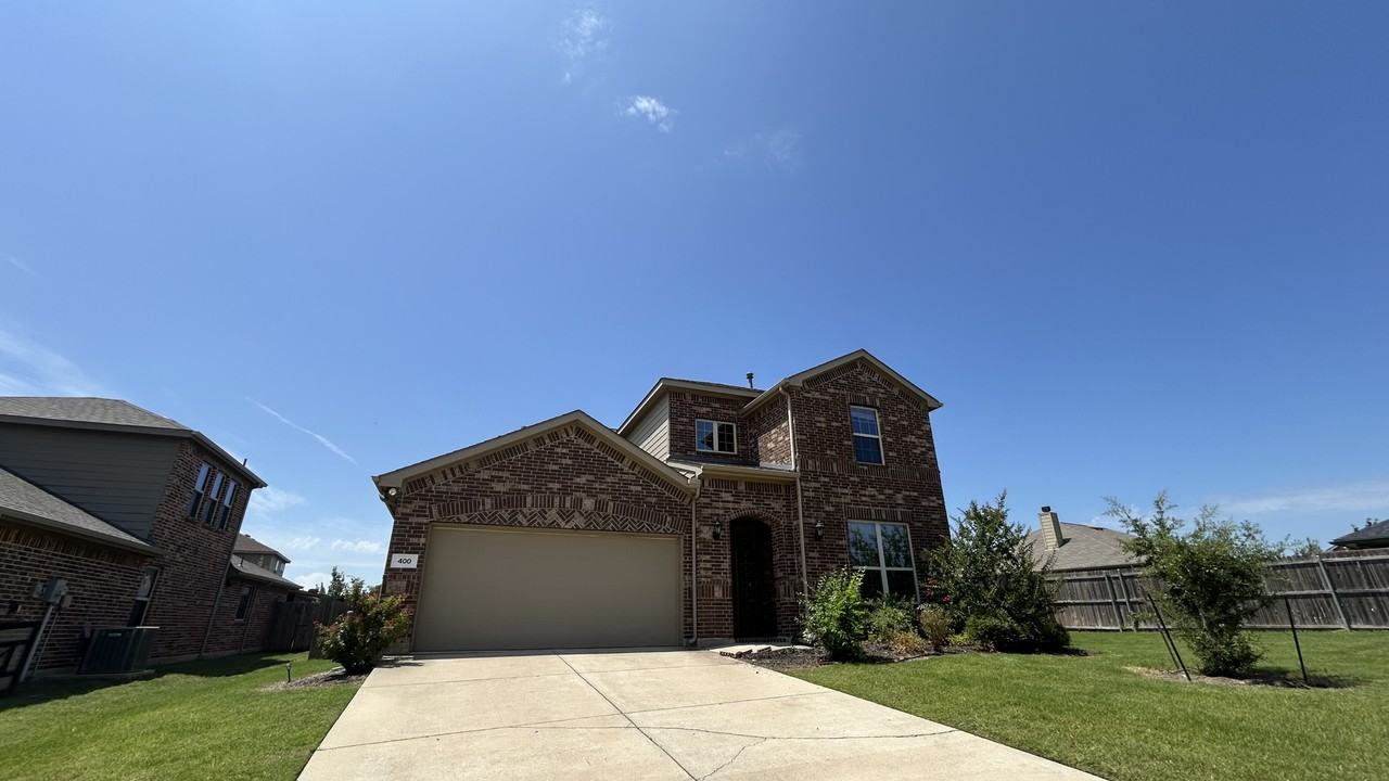 400 Plum Ct #NA - Photo 2 of 20