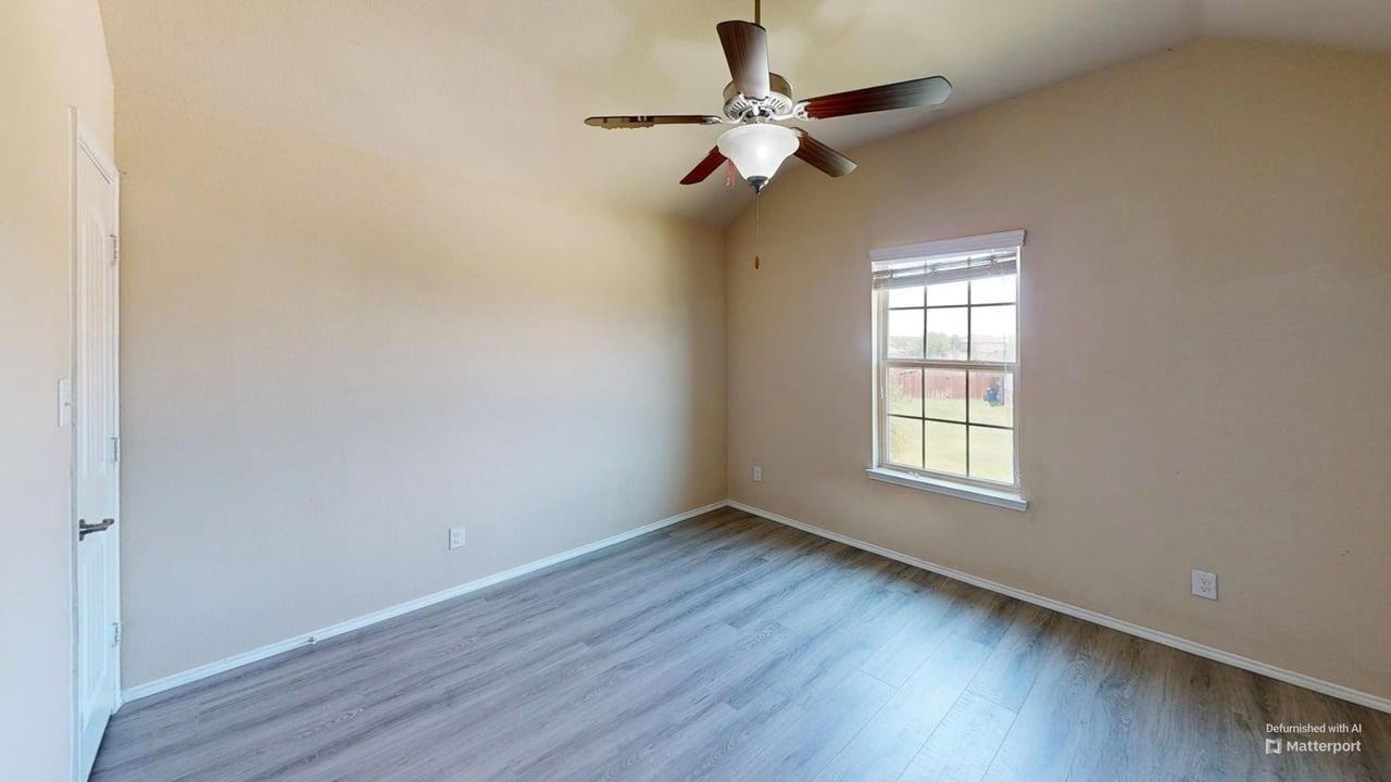400 Plum Ct #NA - Photo 4 of 20