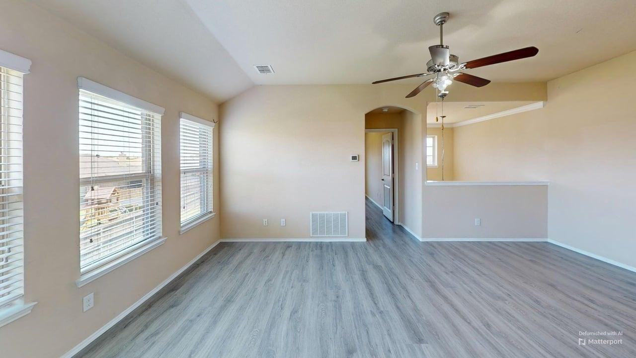 400 Plum Ct #NA - Photo 5 of 20