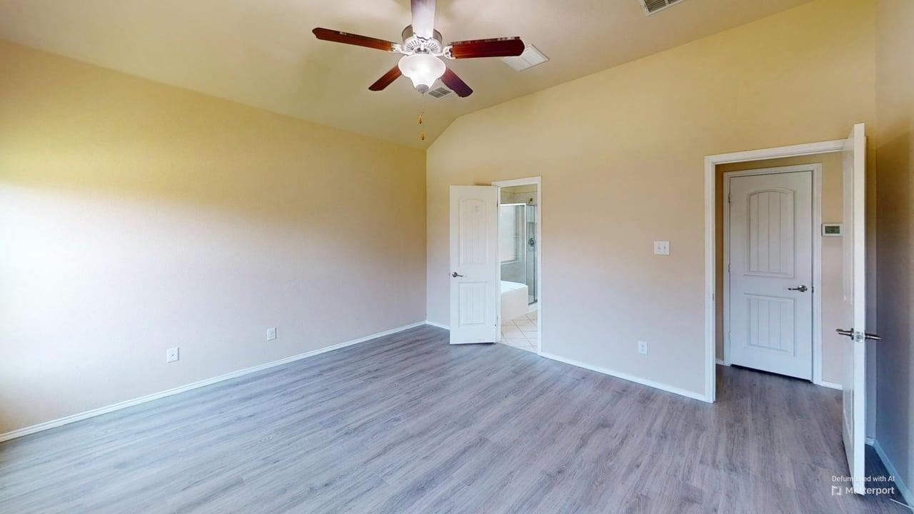 400 Plum Ct #NA - Photo 7 of 20