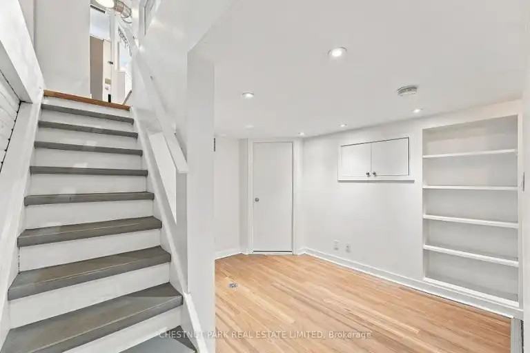 208 Greenwood Ave #1 - Photo 2 of 15