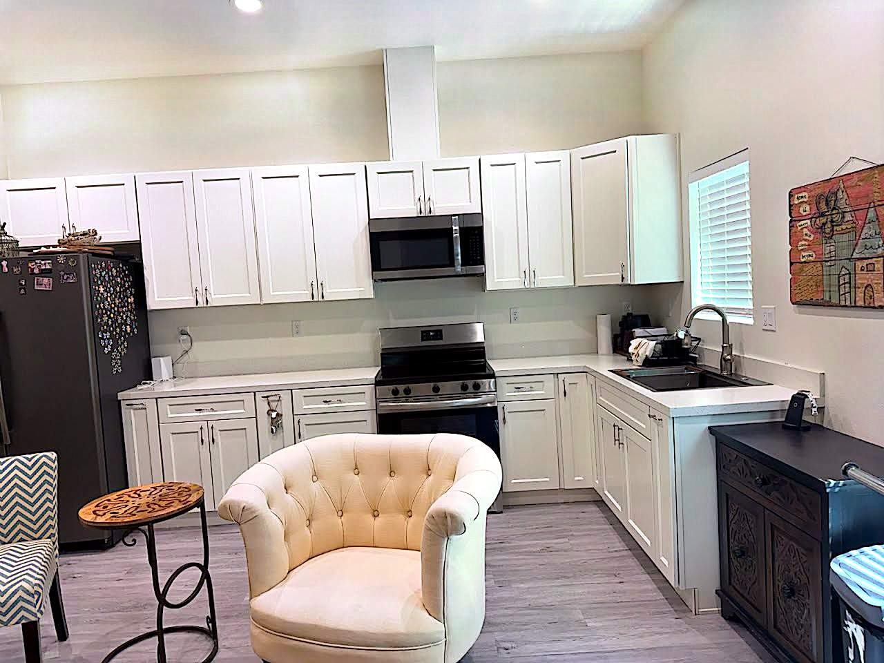 339 Clover St #339 - Photo 2 of 5