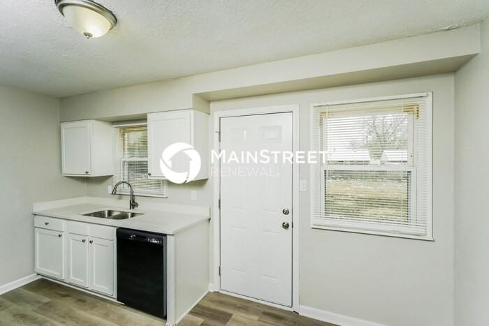 5304 Rural Way - Photo 6 of 16