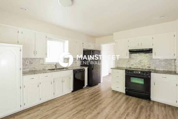 6015 Woodside Ave - Photo 7 of 20
