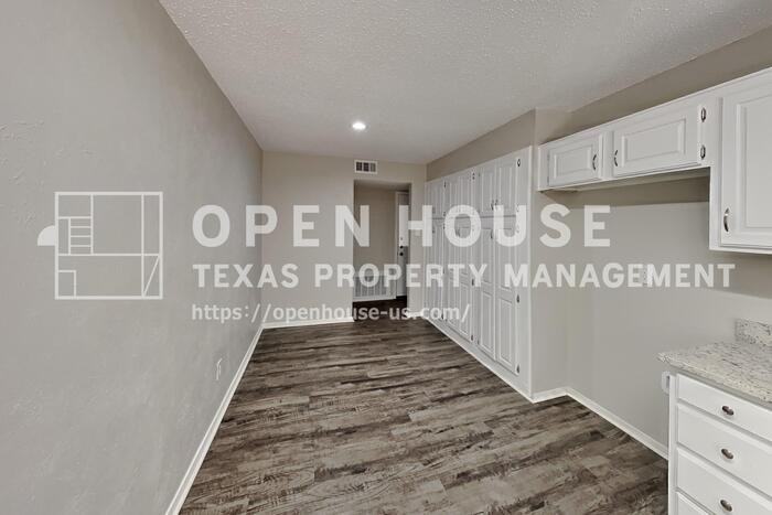 1480 Saint Patrick Dr - Photo 7 of 20