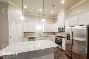 6626 Roux Dr - Photo 2 of 4