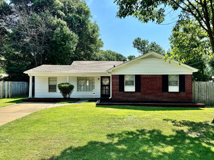 8564 Southaven Cir W