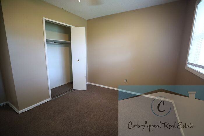 1802 Fairlane Ave #B - Photo 4 of 7