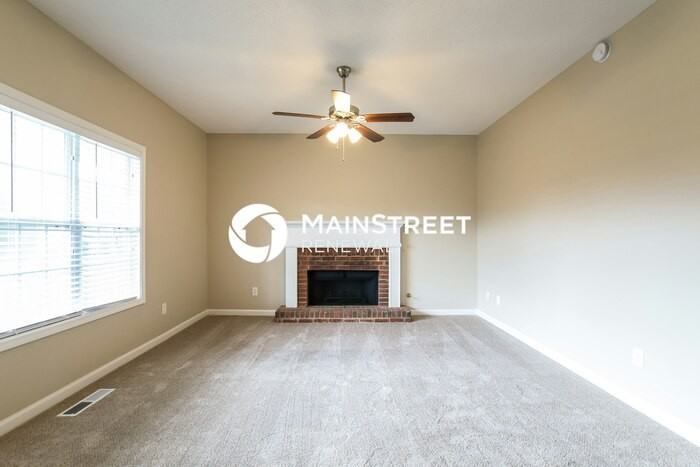 5322 Rutland Ct - Photo 3 of 15
