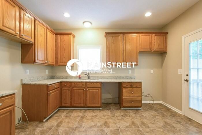 5322 Rutland Ct - Photo 5 of 15