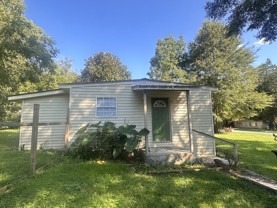 420 Lakeview Ave - Photo 1 of 1