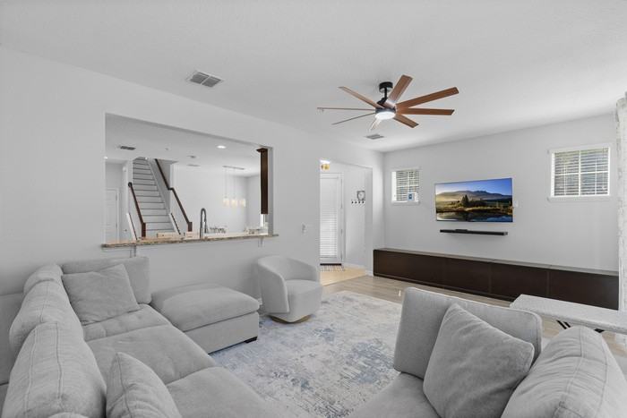9496 Strongbark Ln - Photo 3 of 30