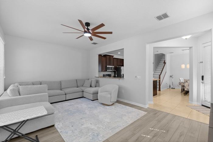 9496 Strongbark Ln - Photo 5 of 30