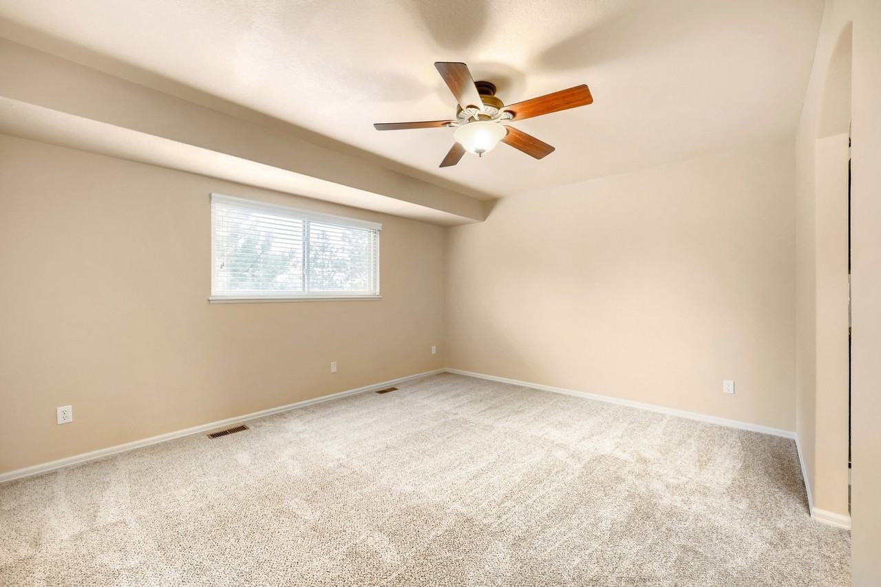 Wuthering 965 Hts Dr #1 - Photo 6 of 12