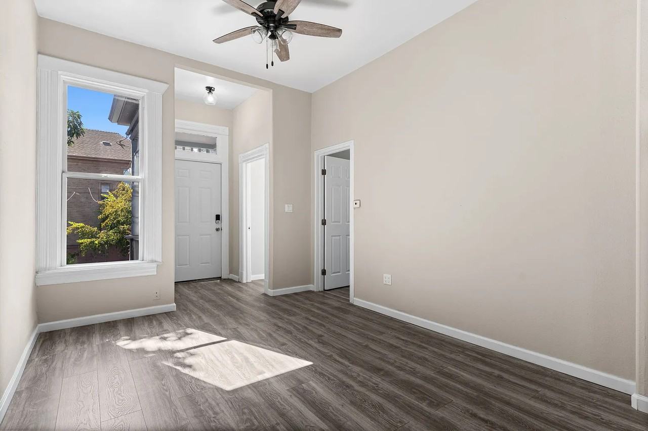 2364 E 16th St #2 - Photo 3 of 21