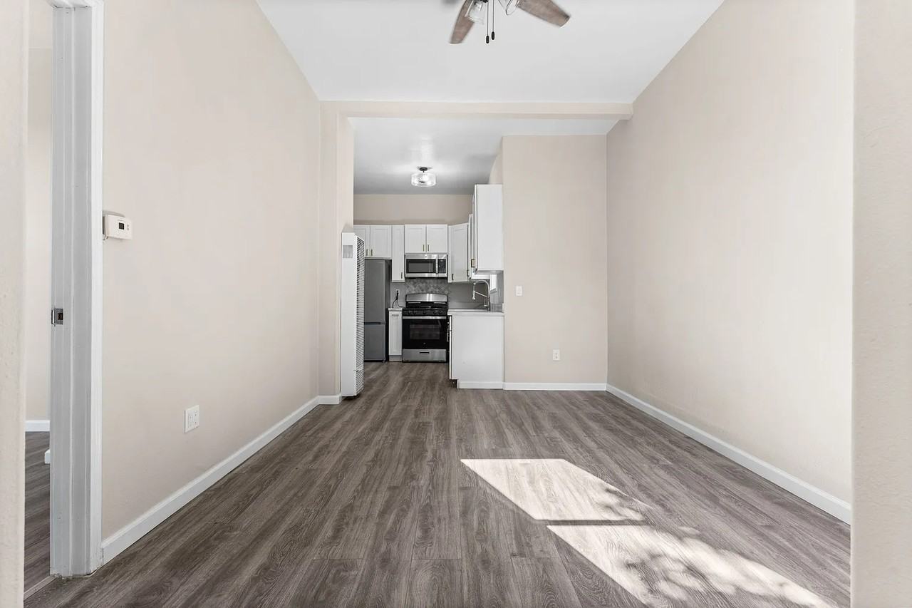 2364 E 16th St #2 - Photo 4 of 21