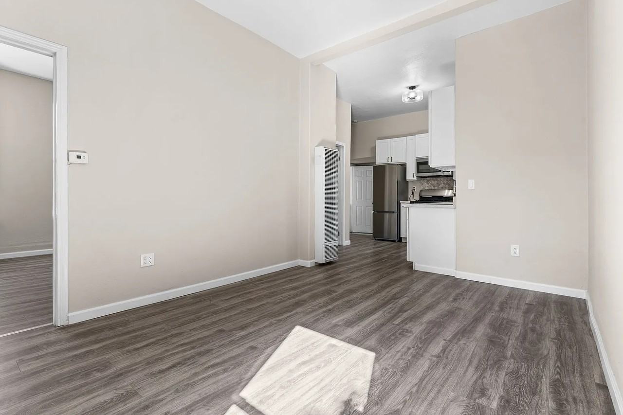 2364 E 16th St #2 - Photo 5 of 21