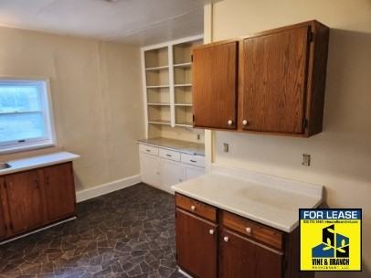 806 Water St #806 - Photo 2 of 19
