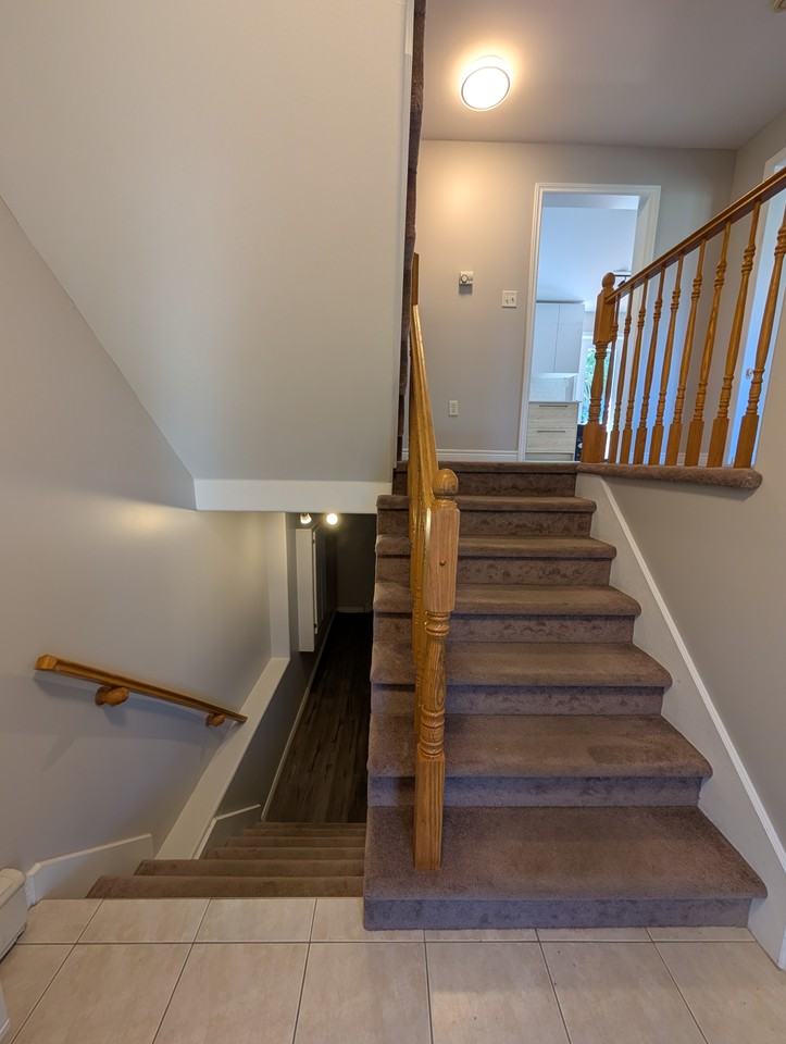 14 Stone Hill Place - Photo 2 of 25