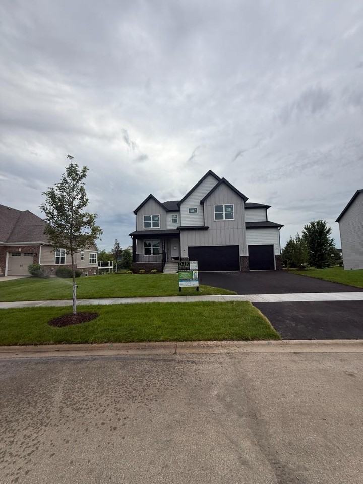 12428 Limerick Ln - Photo 2 of 20