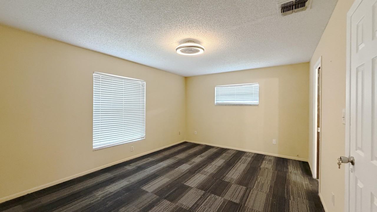 889 Hendry Dr #1 - Photo 7 of 12