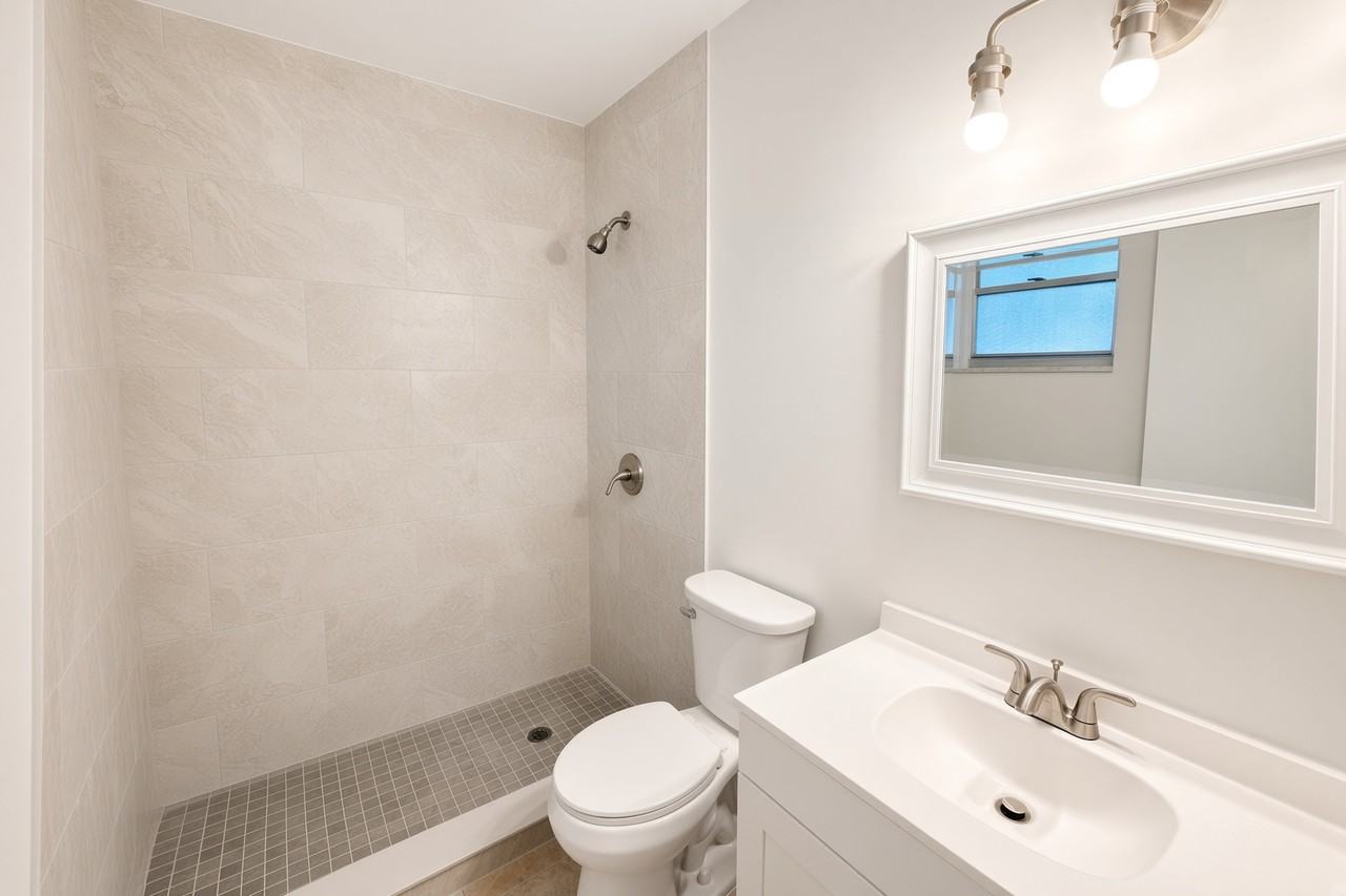 2070 Franklin St #0 - Photo 4 of 10