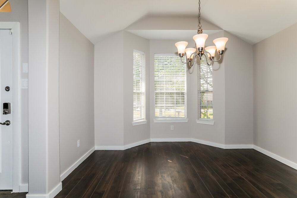 311 Lake View Dr - Photo 5 of 16