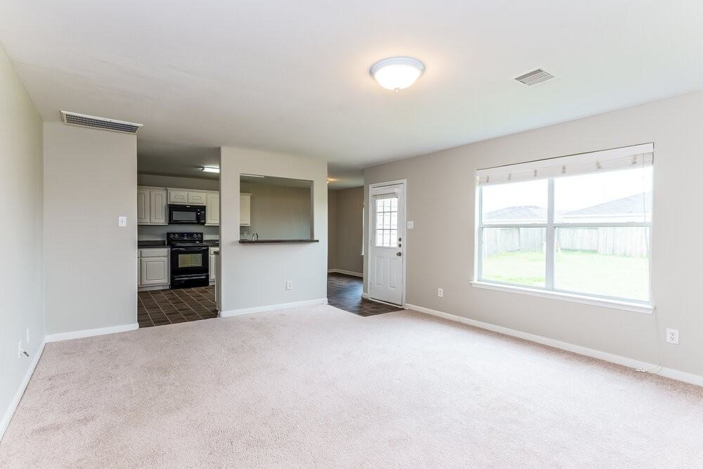4419 Thistle Pond Ct - Photo 6 of 15