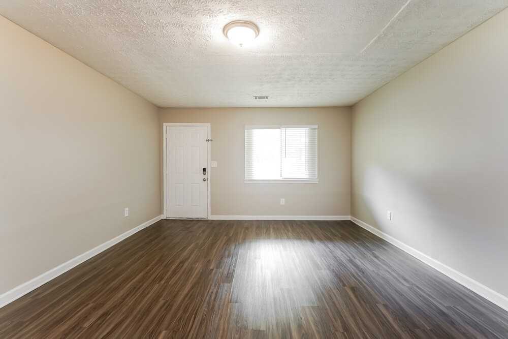 8373 Warren Dr - Photo 6 of 16