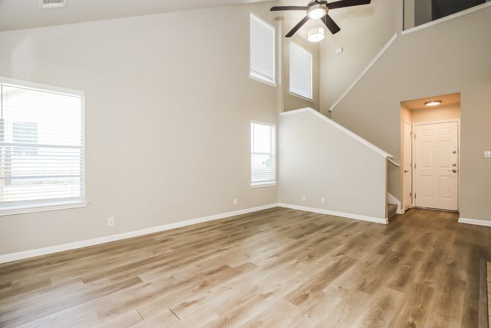 16039 Gino Park - Photo 5 of 17