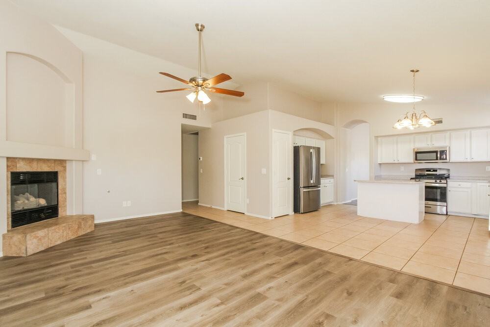 1745 N 125th Dr - Photo 4 of 16