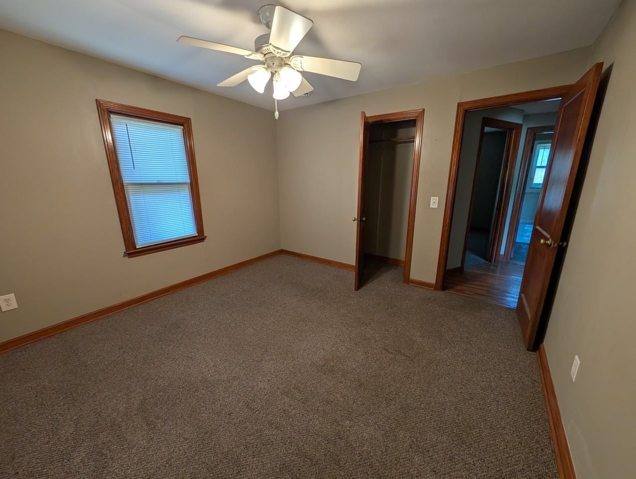 3146 Se Wisconsin Ave #1 - Photo 5 of 14