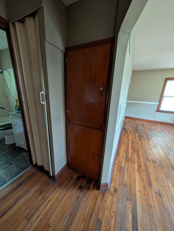 3146 Se Wisconsin Ave #1 - Photo 7 of 14