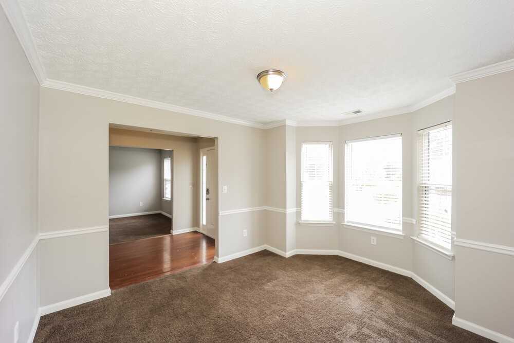 375 Birchmere Close Sw - Photo 6 of 17
