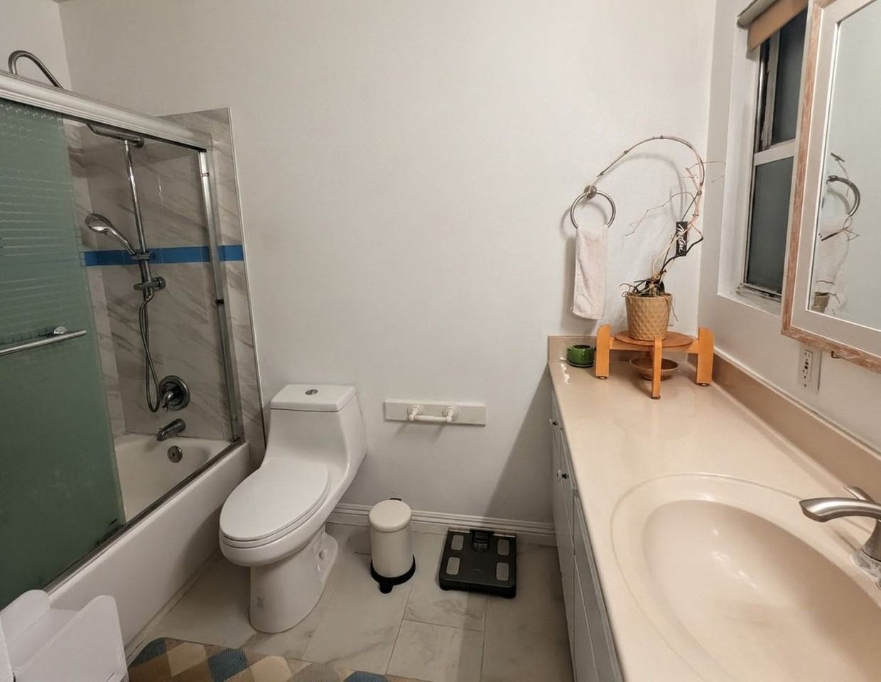 8750 8750 Villa Ln Jolla Dr - Photo 2 of 9