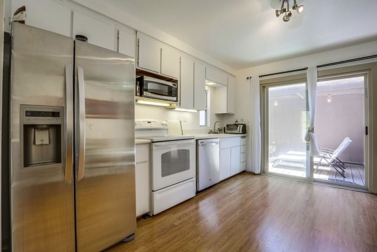 8750 8750 Villa Ln Jolla Dr - Photo 5 of 9