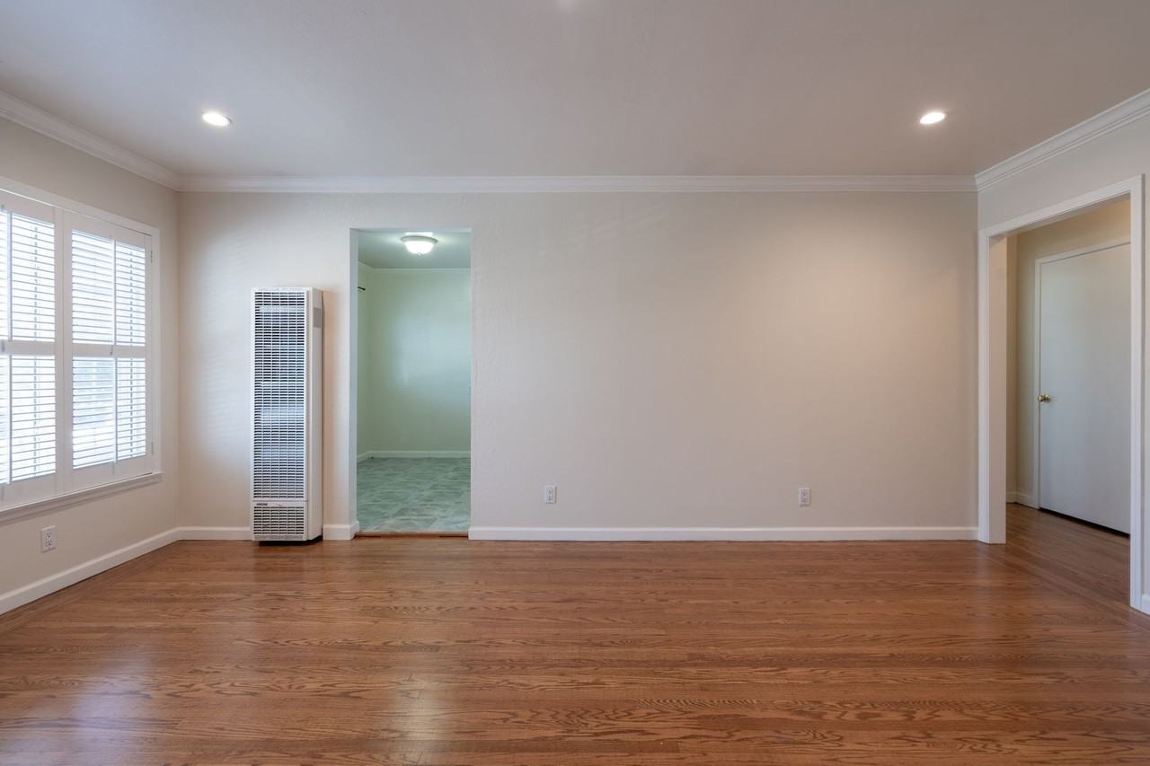 3834 Colegrove St - Photo 4 of 27